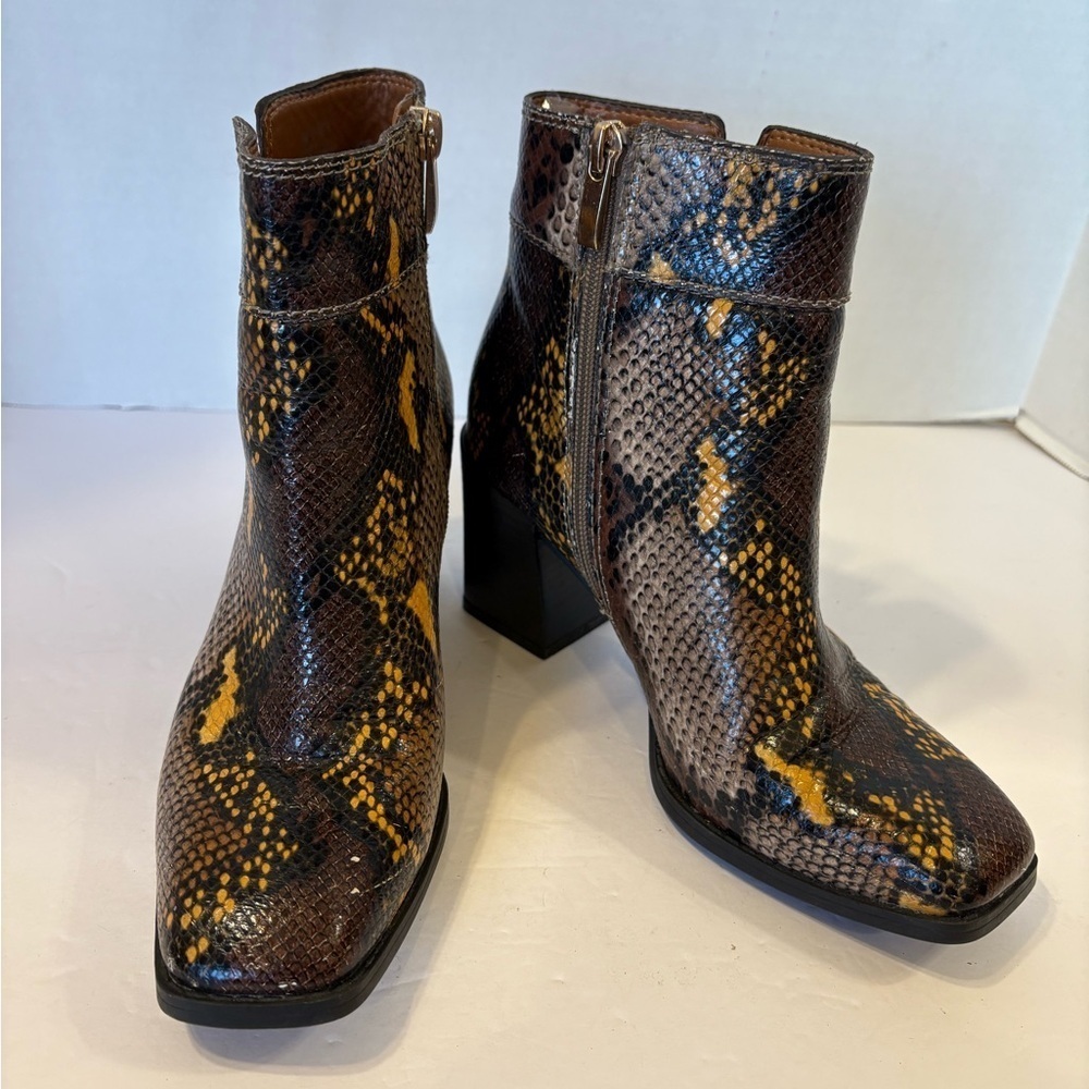 Franco Sarto Generous snakeskin print leather block heel boots size 6M